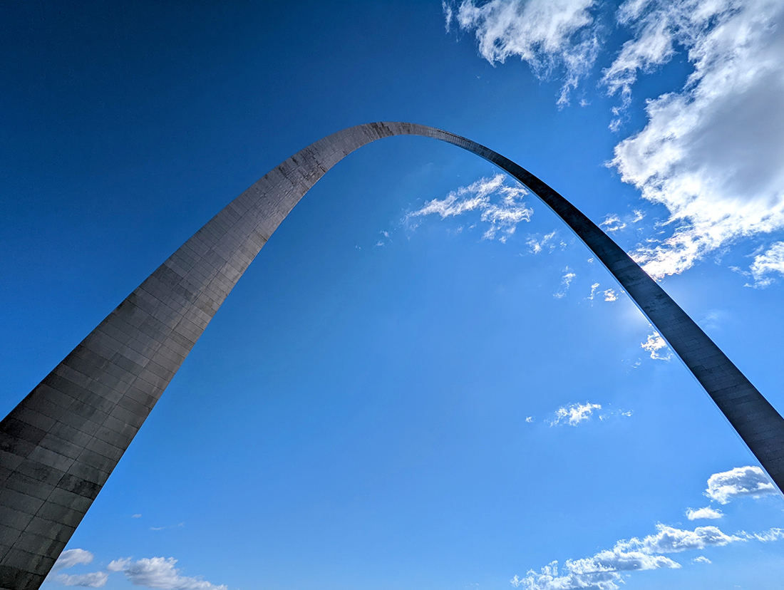St Louis Arch photo by